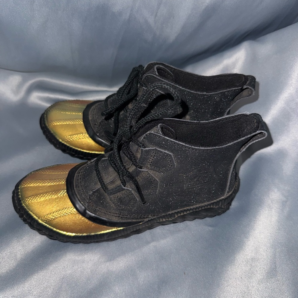 Sorel Black and Gold High-Top Shoes